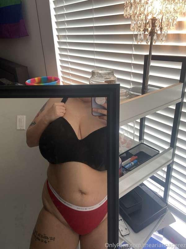 Should I post teasers today or should I be mean😏just a few m..