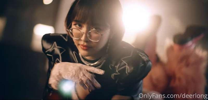 แอบไปซนกับพี่ๆใน MV เดี๋ยวจะโดนโป้ง 
ฝากพี่ๆที่น่ารักทุกคนเข..