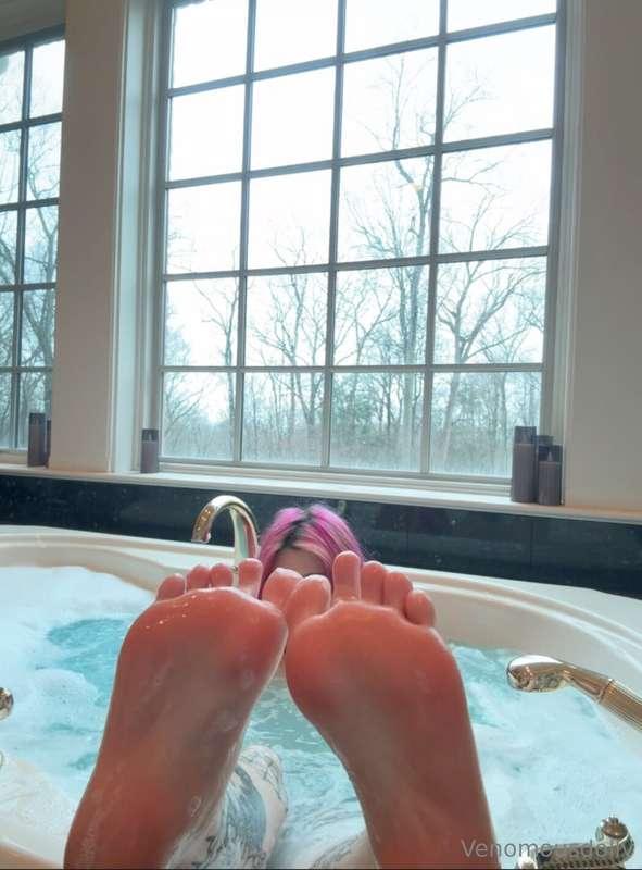 you have two options only: kiss them or massage them :3