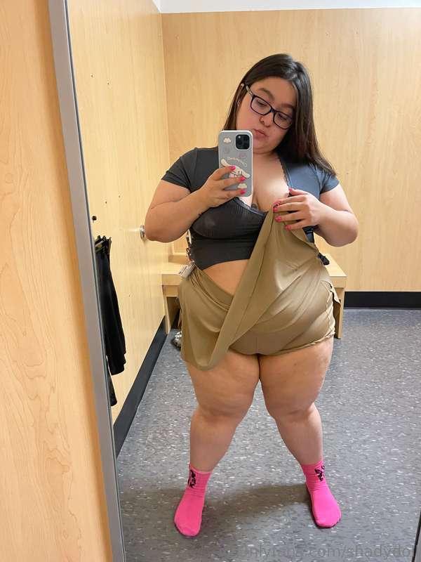 If you wanna see my video in this changing room tip $10 and ..