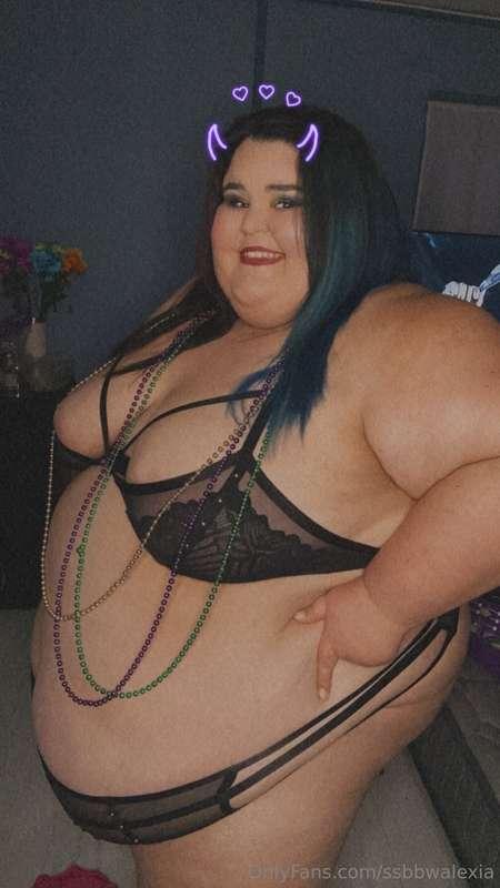 I just need a little bit of Mardi Gras in my life 🤪