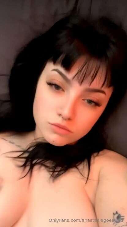 hiiiii 👀