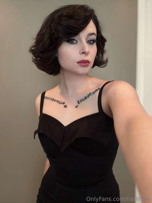 Do you love a tight black dress 👀