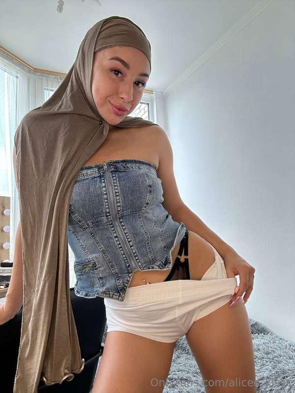let's take off my shorts ?🔥