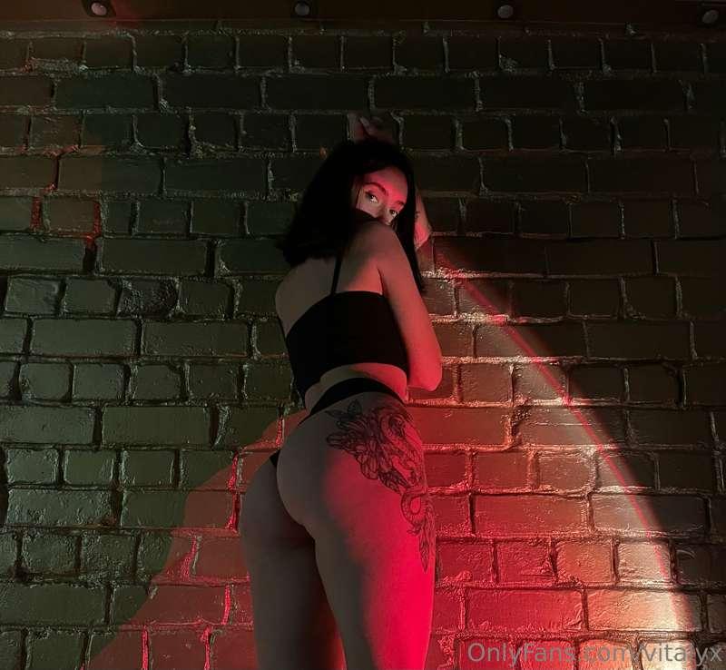 Tight ass 💥