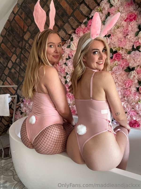 All the bunny butts 🐰💕 @brea77rose @maddymoxley @lucyyavery ..