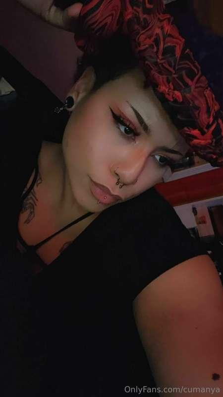 When the toy you bought is bigger than you expected 🫠