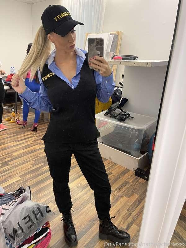 Would you like me to be your security? 😜