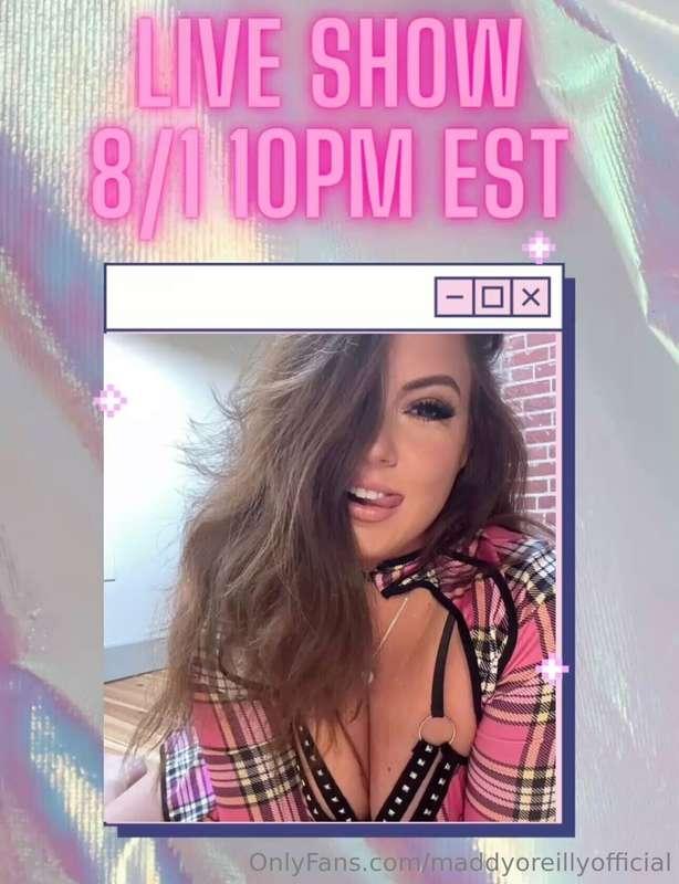who am I seeing tonight at 10pm EST? ❤️