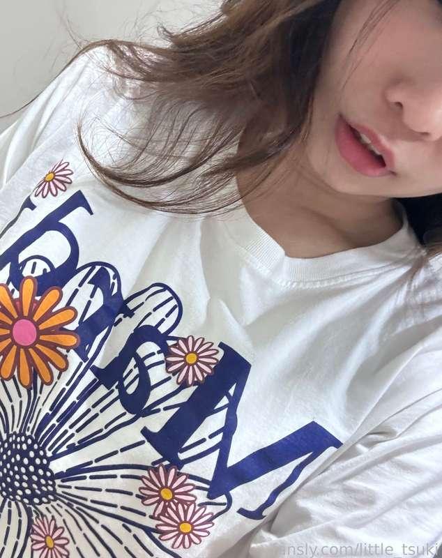 Rate this outfit 💋

#asian #boobs #cute #dildo #horny #leggings #japanese #petite #tease #teen #teens #yoga #young #18yearsold 
