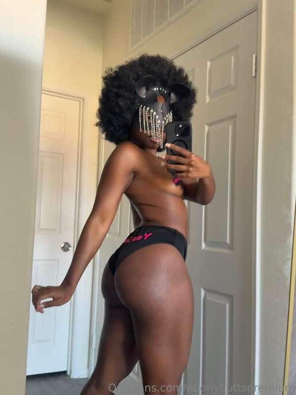 ebonybuttspremium image #2