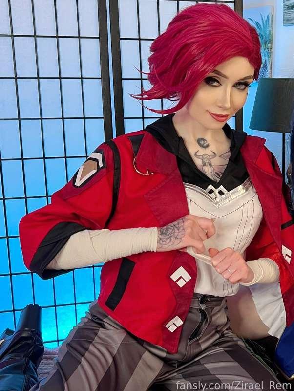 Like if you love Vi🥰💘