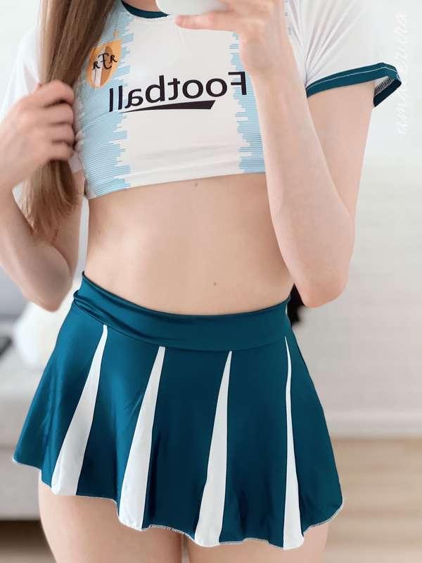 No need for panties under this little skirt☺️