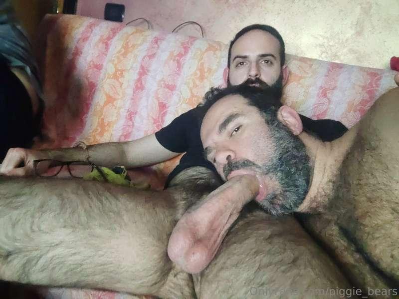 A little taste ( with @noctisofficial96 ) 😈👅
----------
Un p..