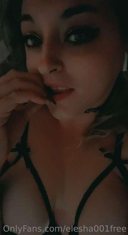 Watch me ride my dildo and make the biggest wet patch I’ve e..