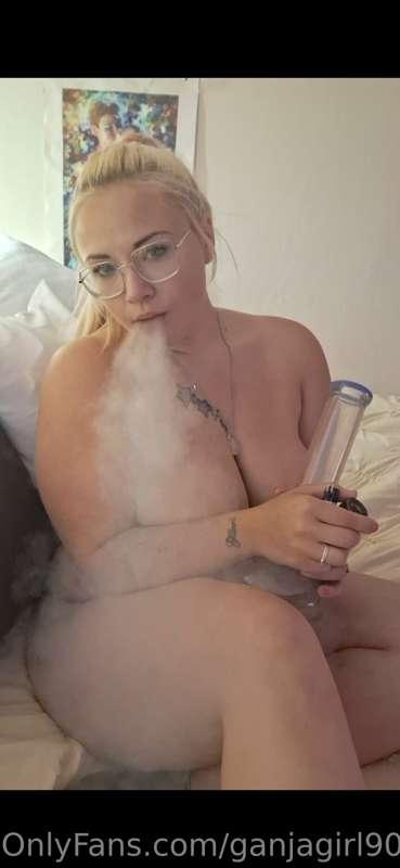 ganjagirl907 image #0
