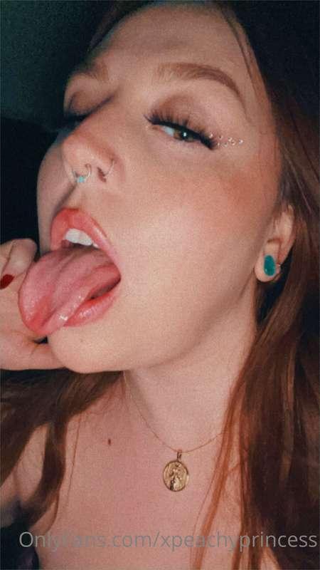 I get a lot of DM requests & attention but not a lot of inte..