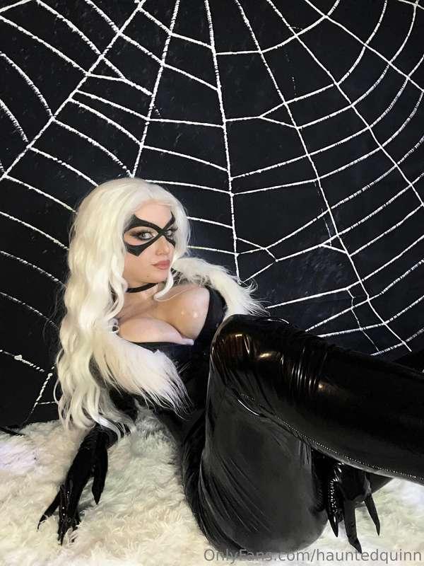 A preview to the photoset! The rest will be posted Friday 😘