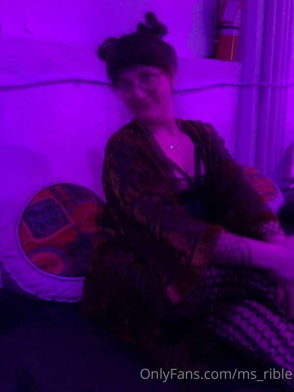 Kinky Circus was the theme. There was a pain loving magician..