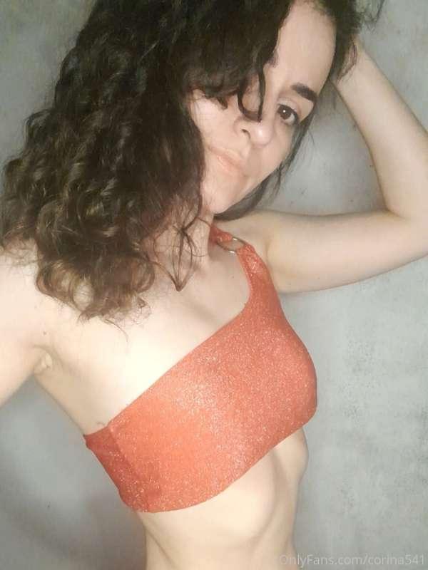 🍑👙