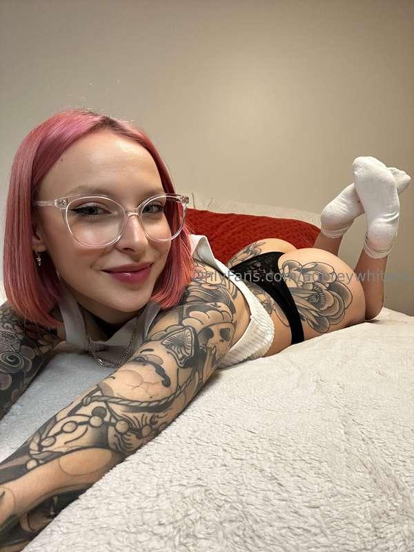 Spoil me, and I’ll spoil you back 😈😇