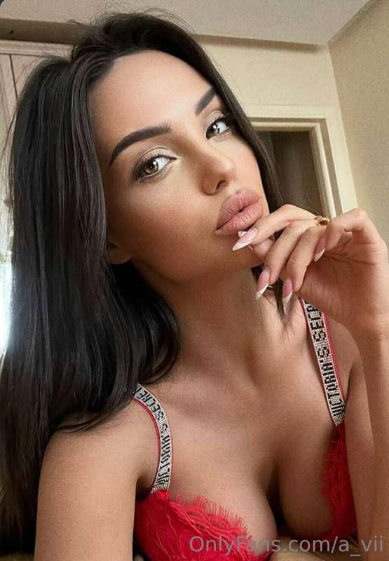 Red underwear goes very well with my eye color. Don't you th..