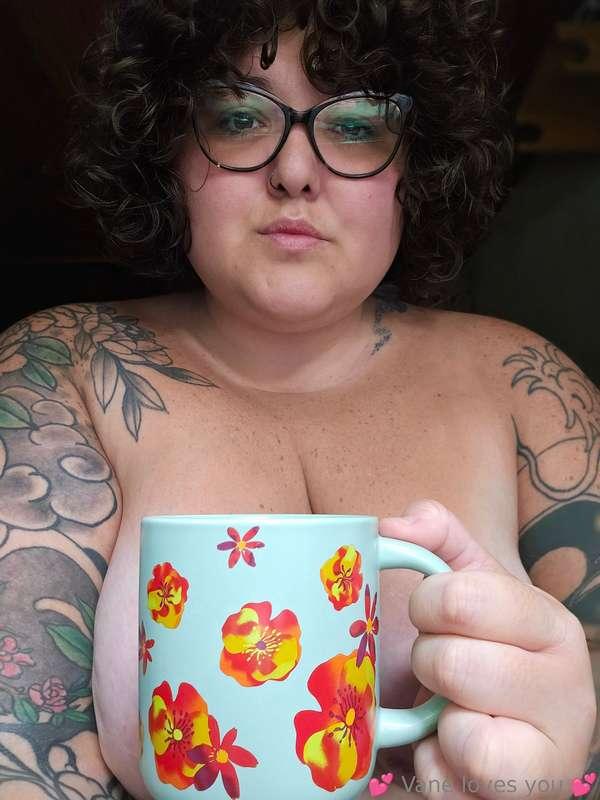 ☀️💛 Boob Morning sunshine 💛☀️🌈 @sweetfatbottomedvip Uncensor..
