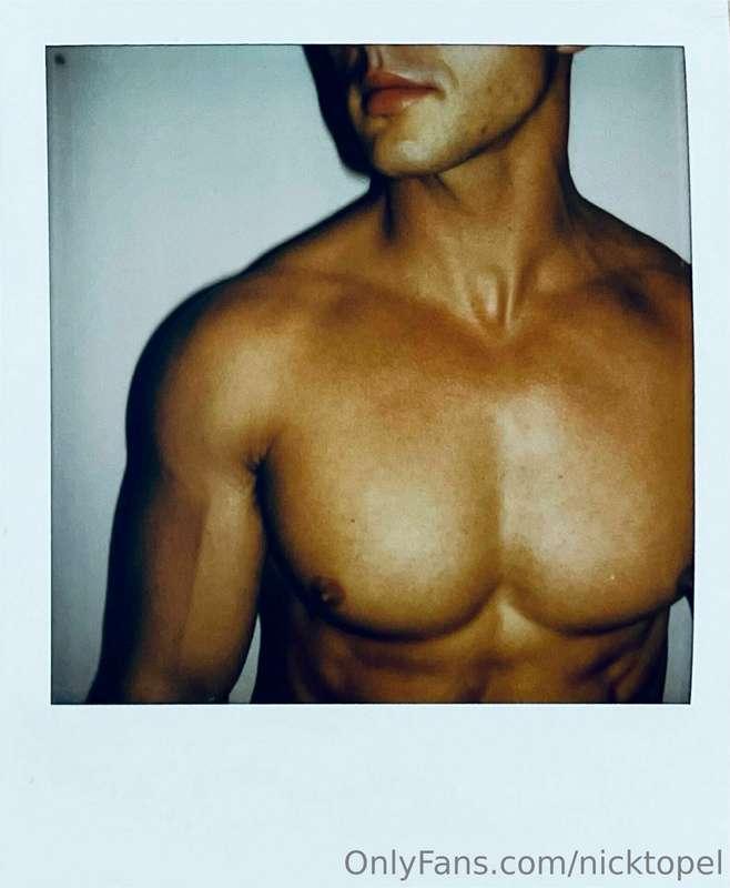 My lips & nips need some loving 😜