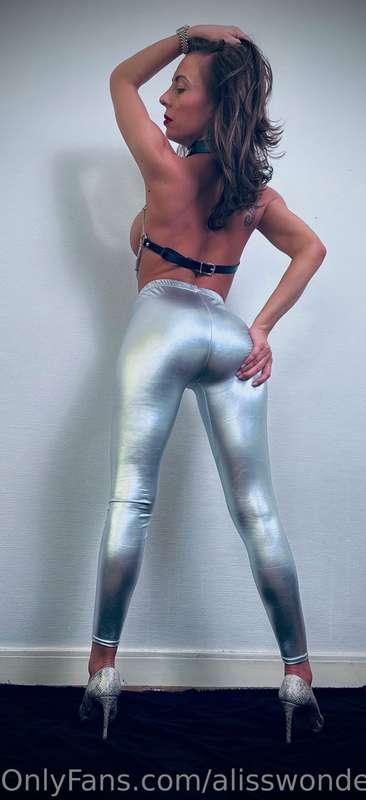 Ready to spicy up everyone’s Friday! 😈🔥❤️‍🔥