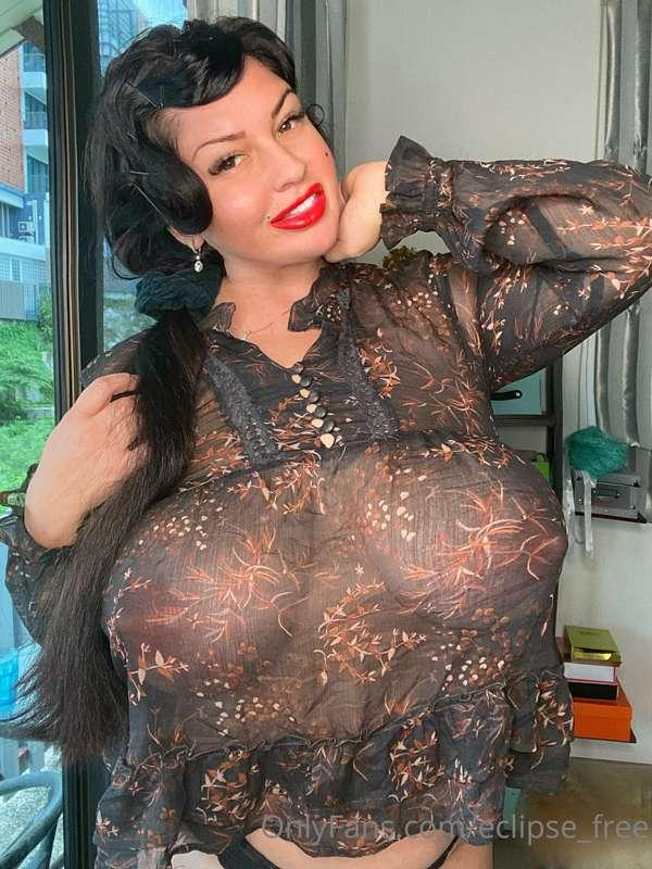 What you see? 🛎🛎💦