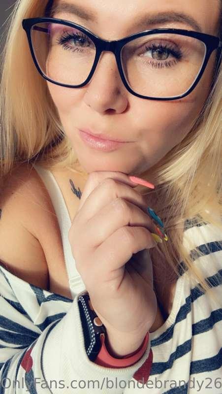 Good morning, darlings!! Hope you have a humptastic day!!