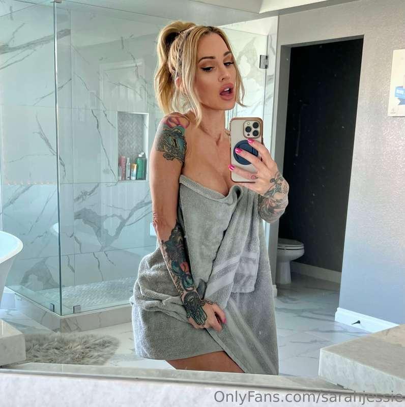 Sexy and seductive 🥵