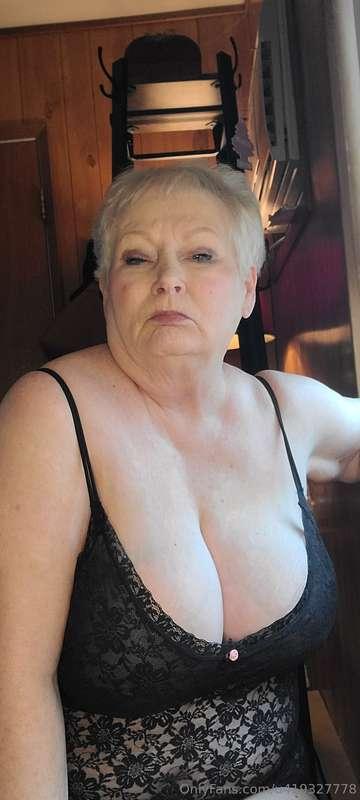 Warning: I may be too hot for OnlyFans.