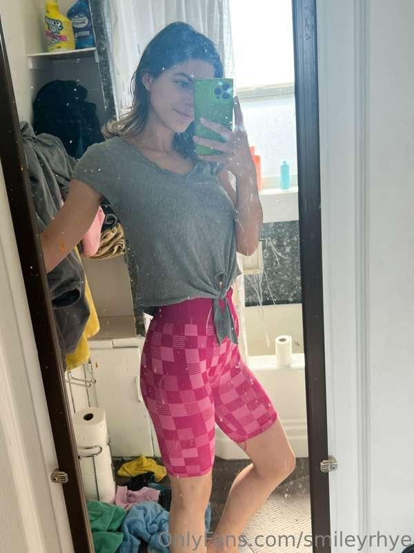 ✨WANT TO CUM WITH ME DADDY?✨

Let me masturbate to you daddy..