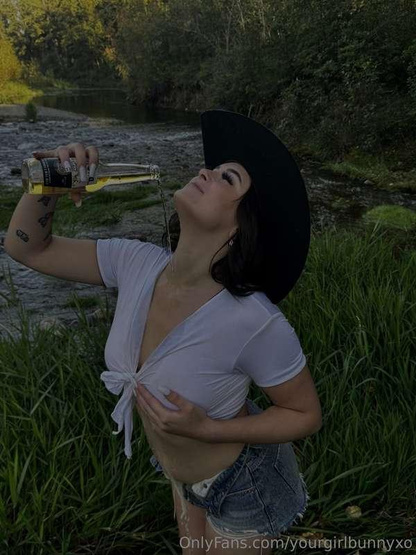 Freaky at the creek🤠