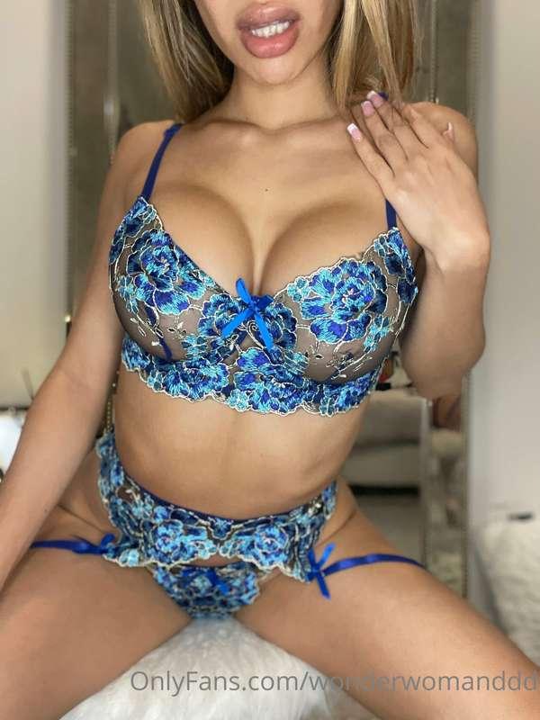I want all your attention on me tonight 😈