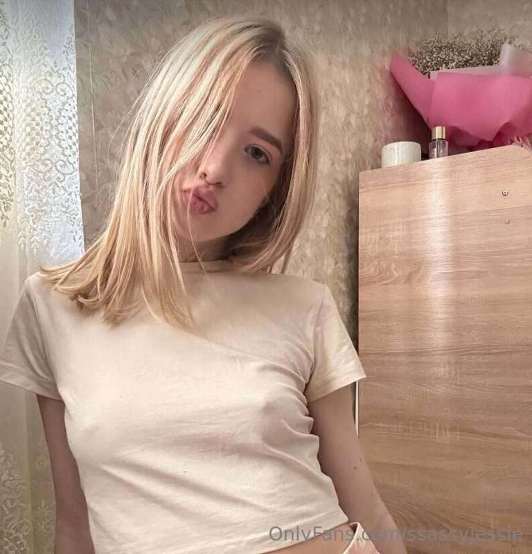 🔥 STOP SCROLLING🔥❤️She @polinaaaa is free today for you❤️She..