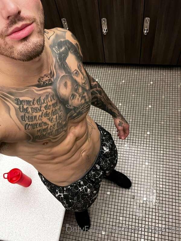 Lick me👅