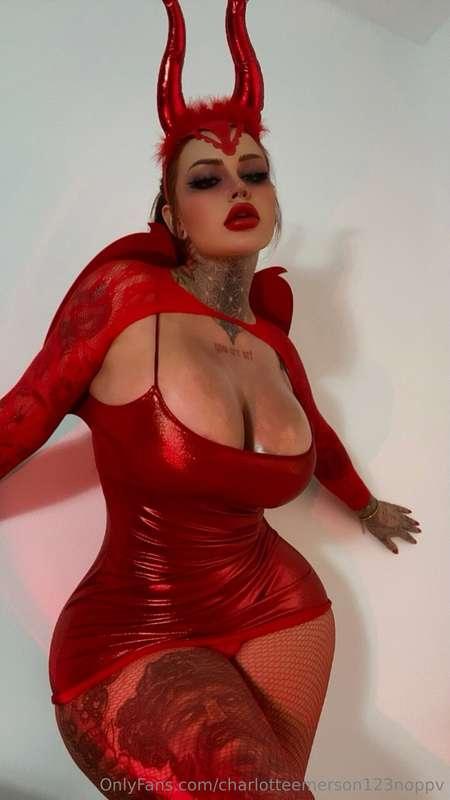 charlotteemerson123noppv image #1