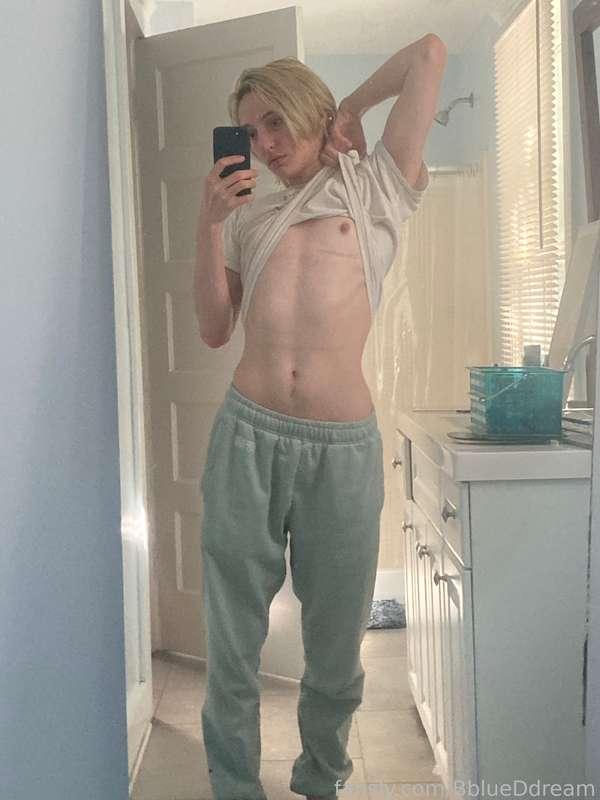 And an era ends! This is an RIP post to my recent blond moment but it just felt too summery going into winter... But I look so good tied up with it! I've still got to film the video with these restraints, what should happen to me in them? Be creative in the comments and your suggesting might get featured!