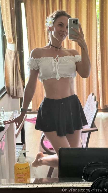 krisswife image #0