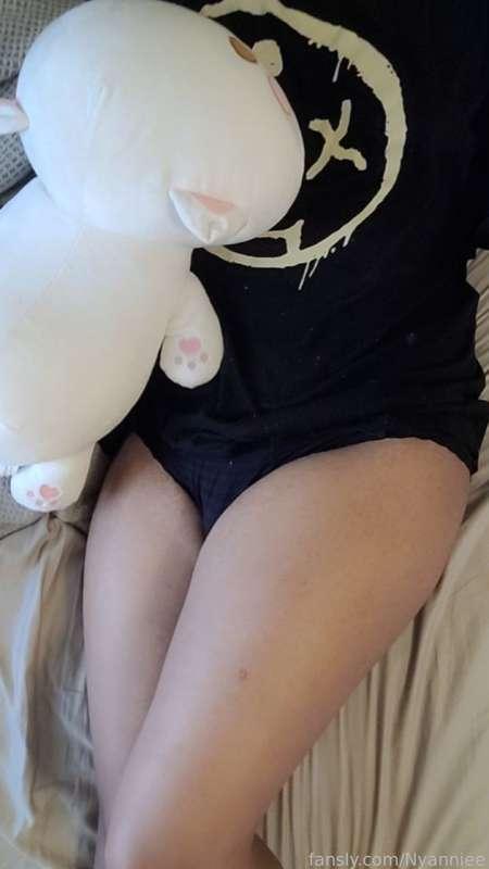 nyanniee image #0