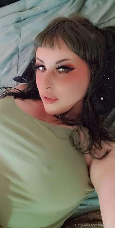 Slide for tittayys