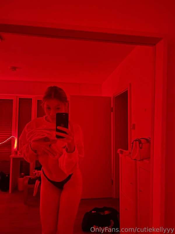 loving the red vibe
