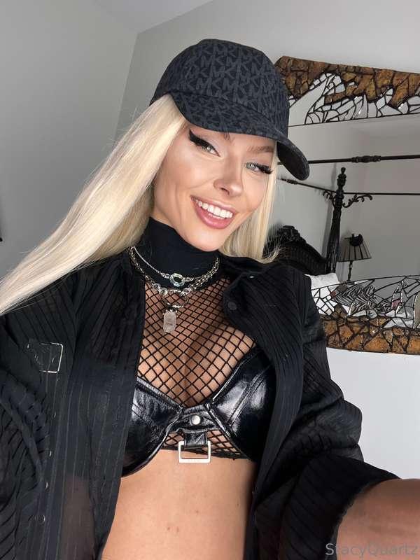 I need your attention, and your cock… can I see it? 😍