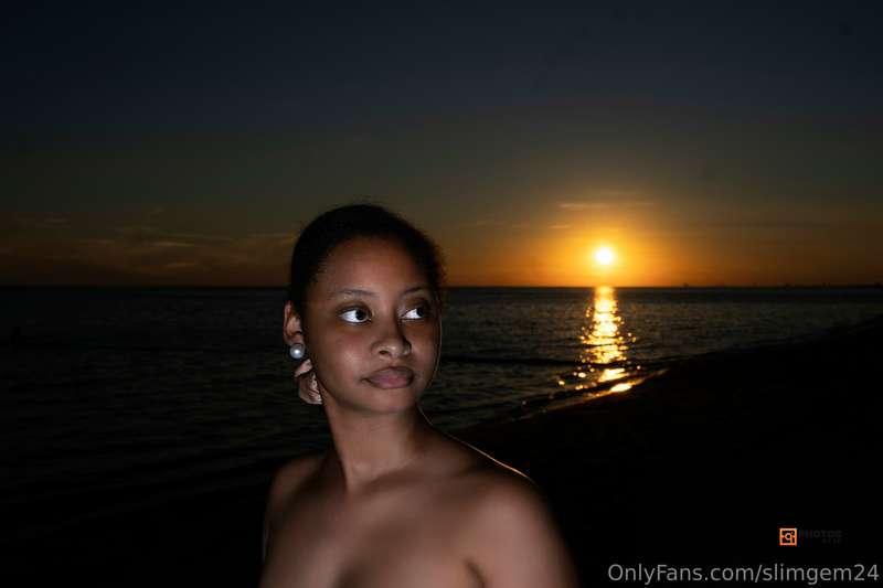 Beach babe🏝️😍