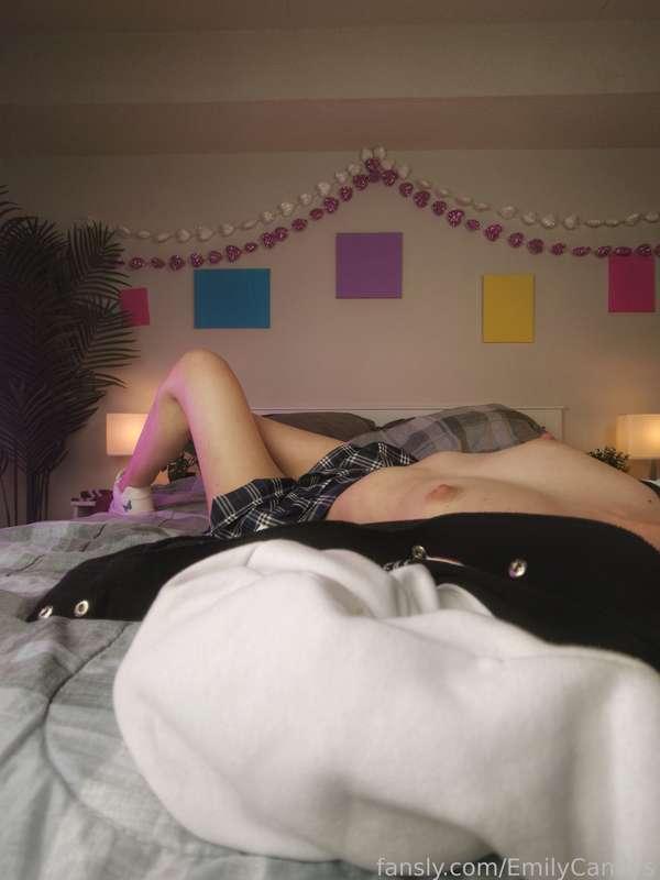 emilyella image #3