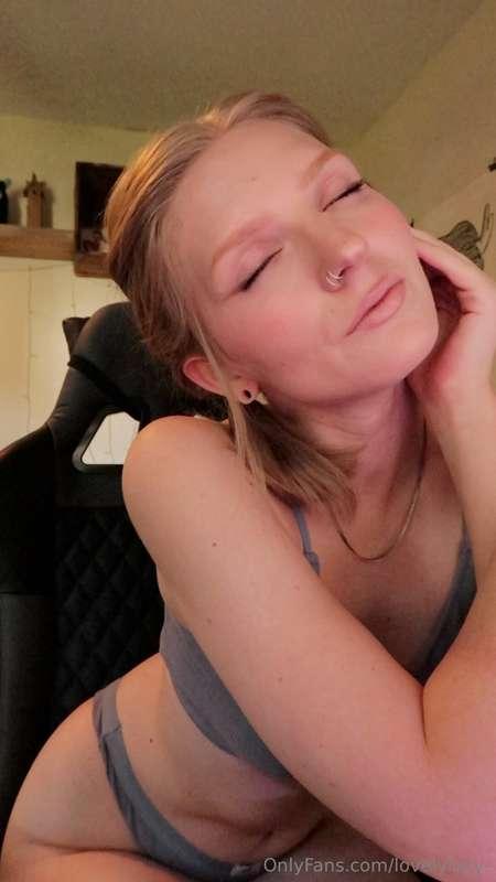 lovelylucy- image #3