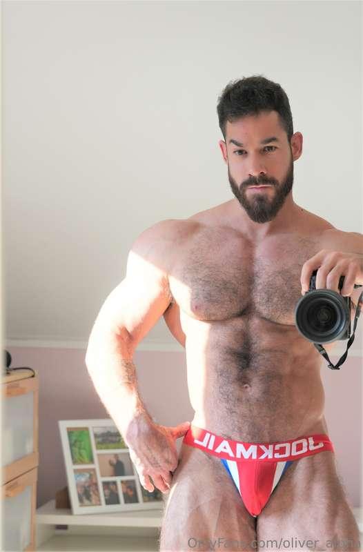 Don’t worry, I’ll keep you entertained. Wanna have some fun?..