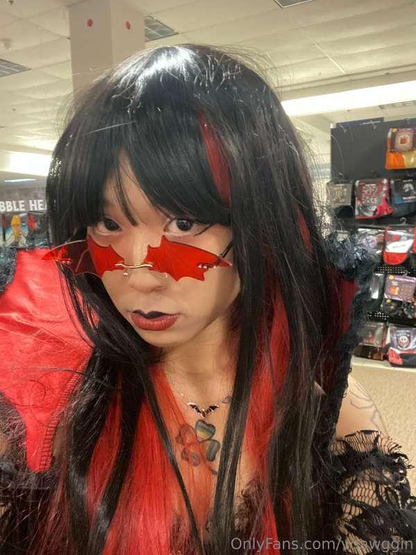 Ngl I’ve never dressed up so much for Halloween before and t..